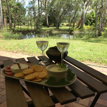 Noosa Lake Weyba Weyba Downs Exterior photo